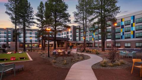 Tru by Hilton Flagstaff