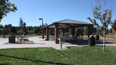Foxglenn Park (Skate Park on site)