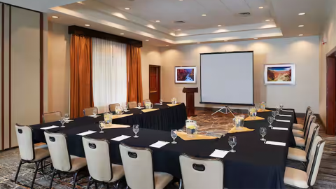 DoubleTree by Hilton Flagstaff