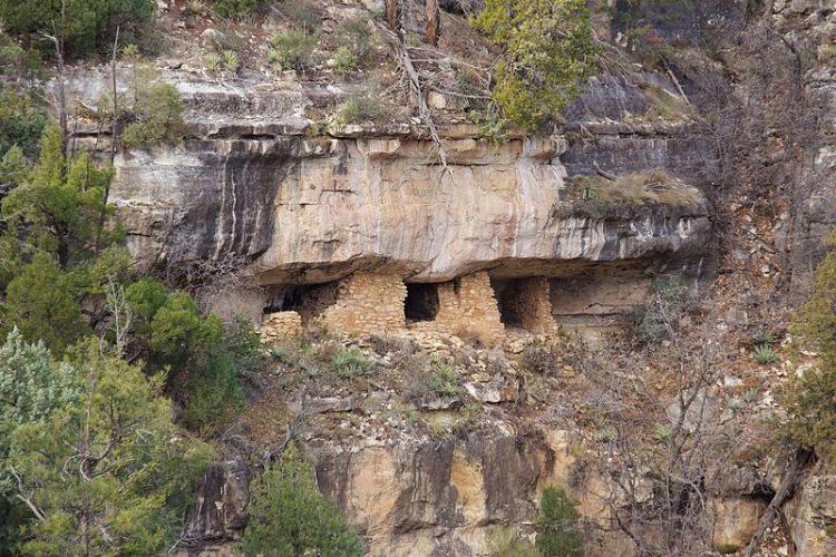 walnut canyon national monument