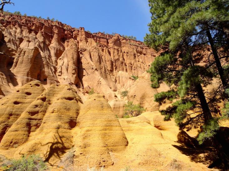 View of Red Mountain Cliffs | Discover Flagstaff AZ | Hiking | Outdoors